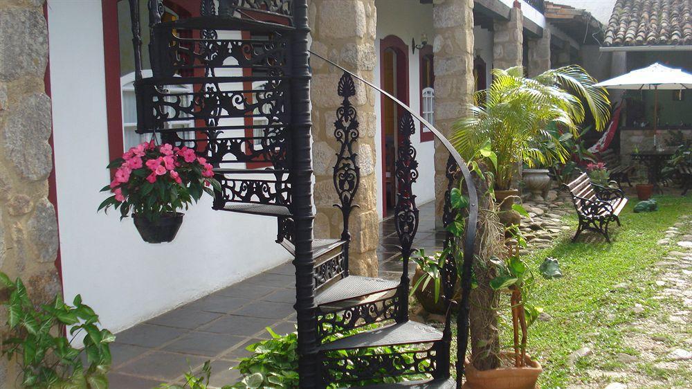Pousada Solar Do Algarve Em Paraty Ha 5 Minutos Do Centro Historico Esterno foto