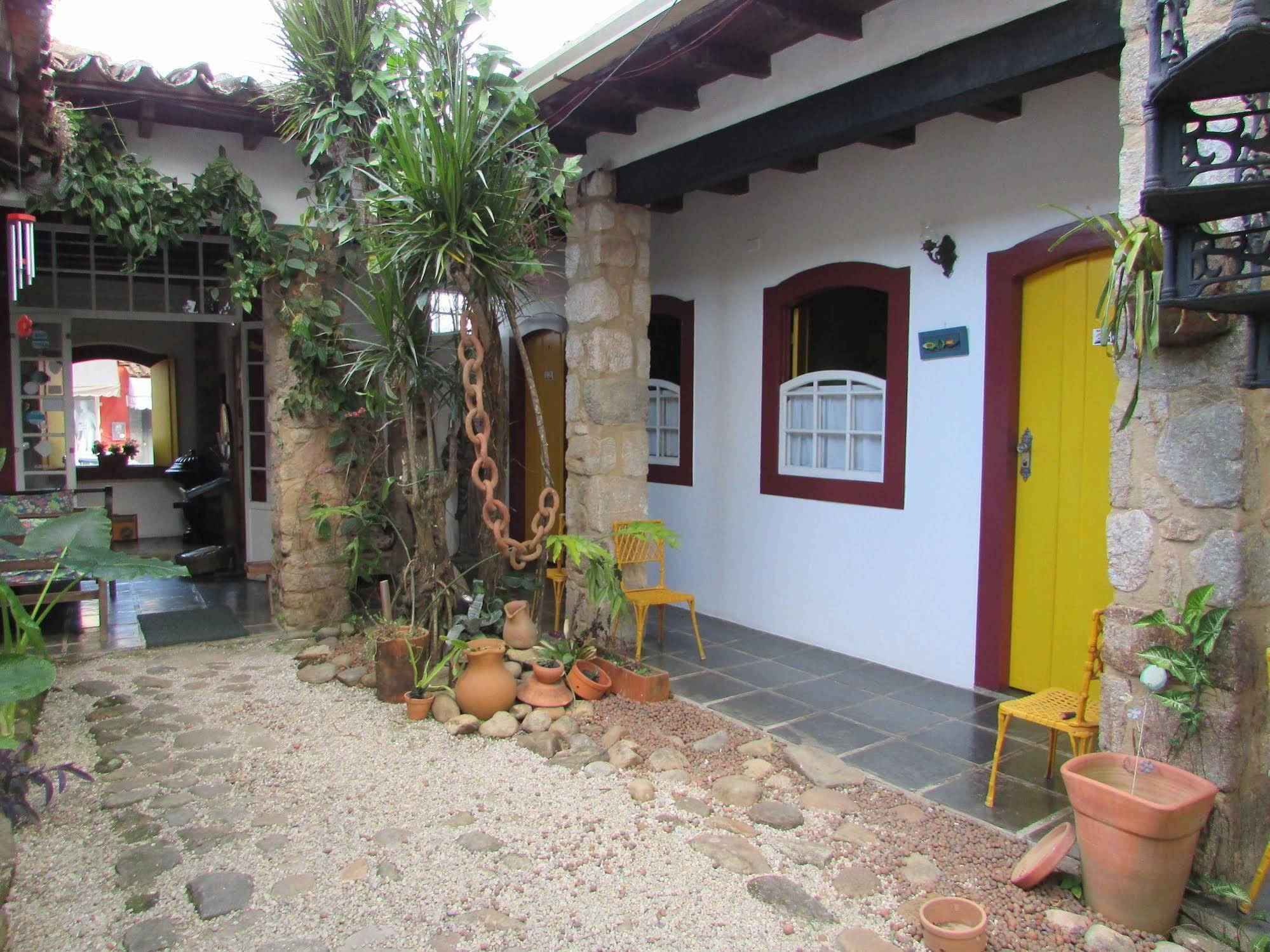 Pousada Solar Do Algarve Em Paraty Ha 5 Minutos Do Centro Historico Esterno foto